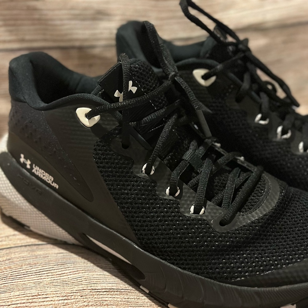 Under Armour running sneakers (Men)